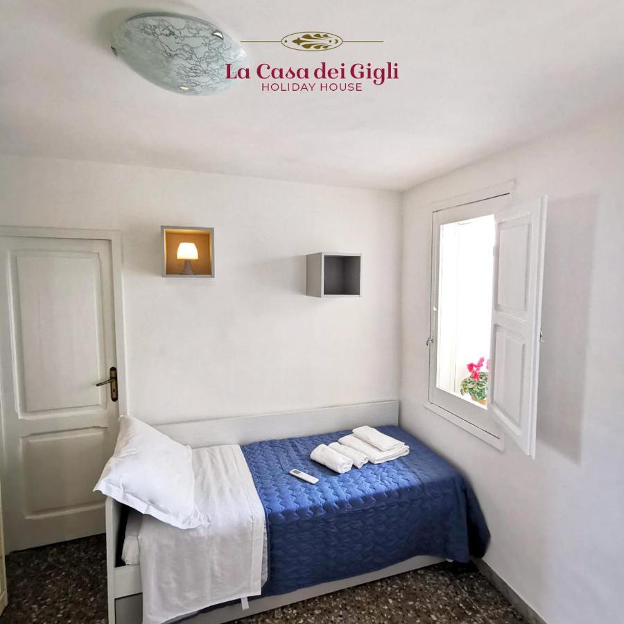 La Casa Dei Gigli Villa Lecce Luaran gambar